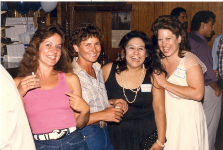 Jeannie, Lynn, Lupe & Connie