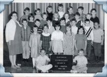 Barbara Heins' album, Kapowsin Elementary-Class Picture 1975-76