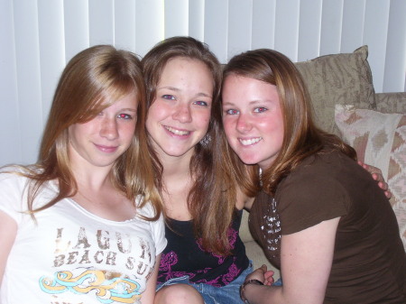 rachel, megan and cousin melissa