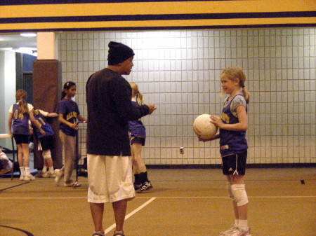 Teaching 5th graders volleyball