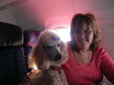 Paris flys to Phoenix with Mom
