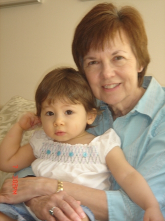 dsc02794elina and grandma