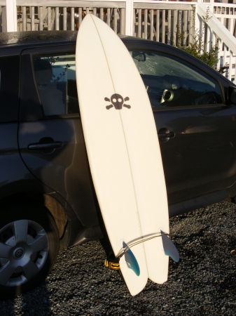 A surfboard that I hand shaped and glassed