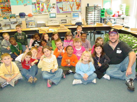 Daddy visits Taylors 1st grade class!