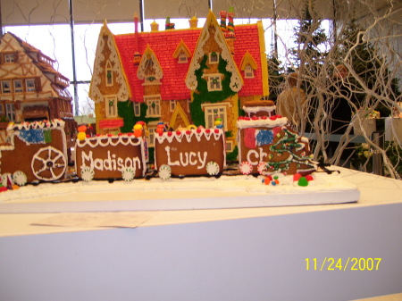 Gingerbread House Nov 07