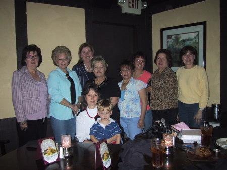 The girls having dinner at Steak and Ale