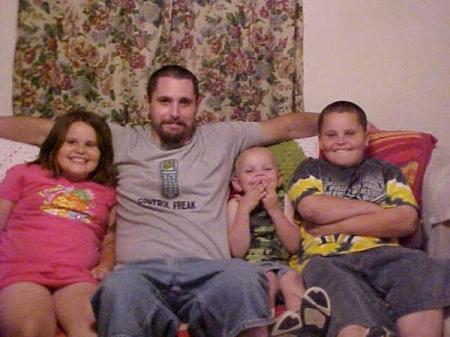 Landon Jr. and his kids
