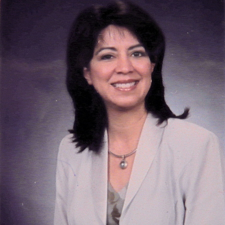 Lettie Hylarides's Classmates® Profile Photo