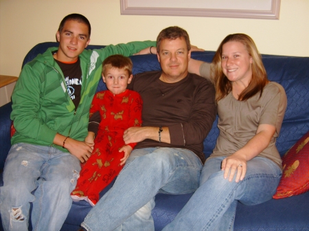 Bryan, Nick, Dad, Kristin 12/2008