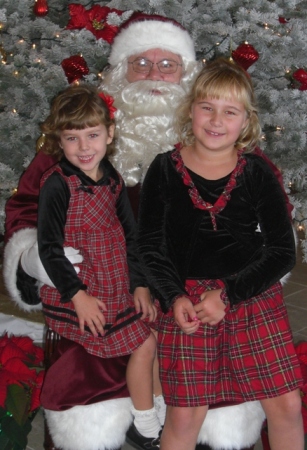 Ava-4 yrs & Zoe-7 yrs, Christmas 2008