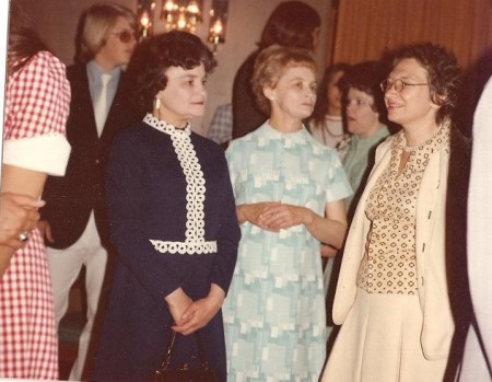 Mrs. Janocha, Mrs. Graton, in bg, Mrs. Slover