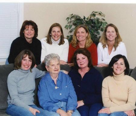 Seven McKenty Sisters with mom in 2005