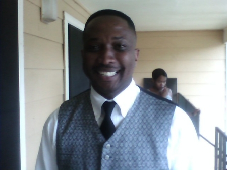 Sylvester Oliver's Classmates® Profile Photo