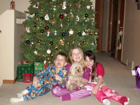 My kids christmas morning 2008