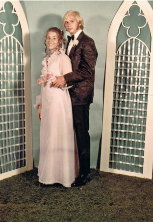 prom april 1971