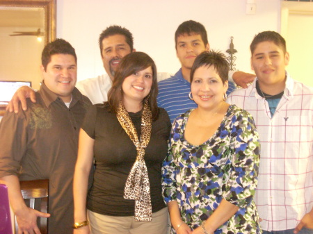 Gomez Family Thankgiving 2008