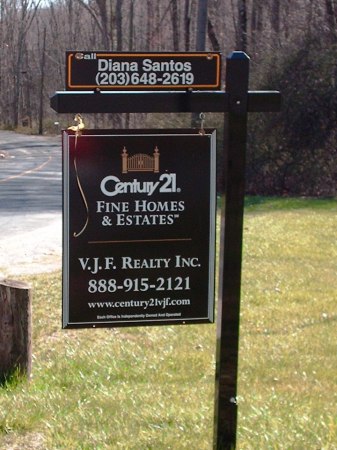 Century 21 Realtor