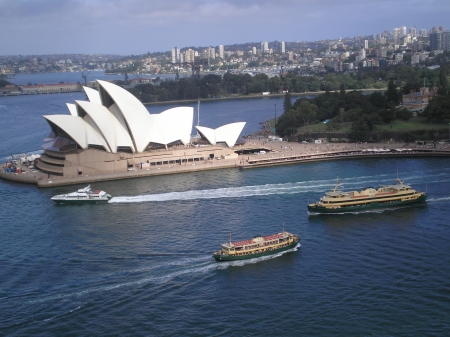 sydney opera house view from bridge