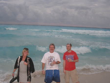 Roger, Brie, and Devin Cancun 2007