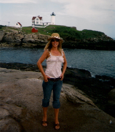 me at nubble lighthouse york beach, maine