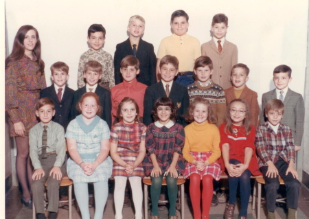 Susan Herald's 3rd Grade Class - 1970