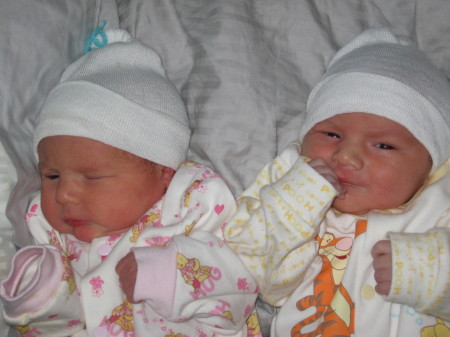 The arrival of Lexie and Skyler Parker