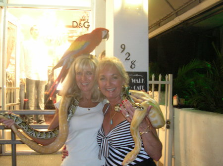 Sylvia and Patty in Miami (South Beach)