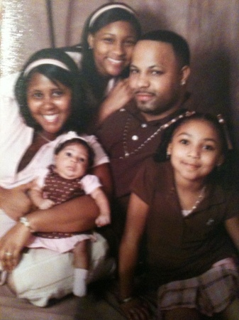 LINDA'Z DAUGHTER KESHA AND HER FAM