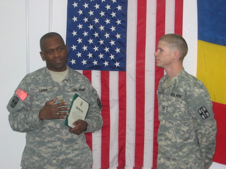 maj carr is reenlisting one of his sergeants
