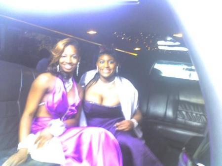 my son 2 dates on prom(he gotit goin on)