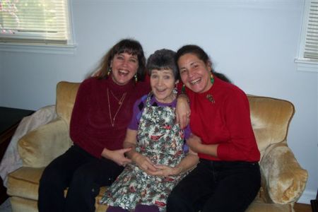 Karen with her sister and their mom of 70+yrs