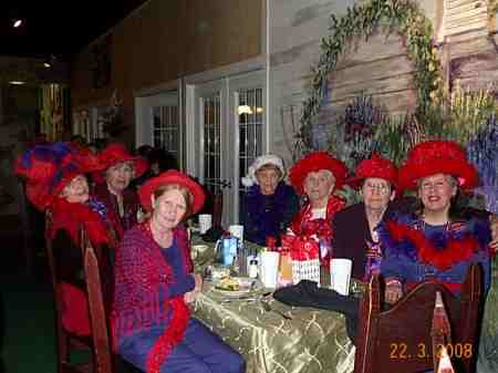 Red Hats Lunch 12/2008