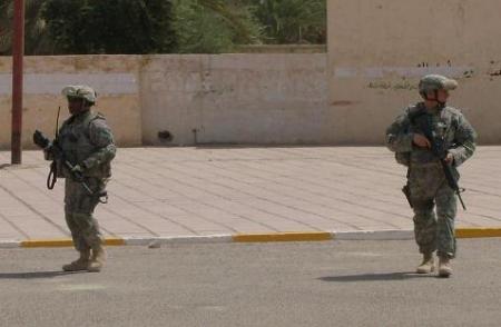 Foot Patrol in Iraq 08