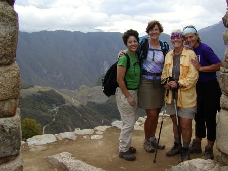 Hiking Macchu Piccu Peru
