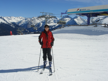 skiing in the alpes