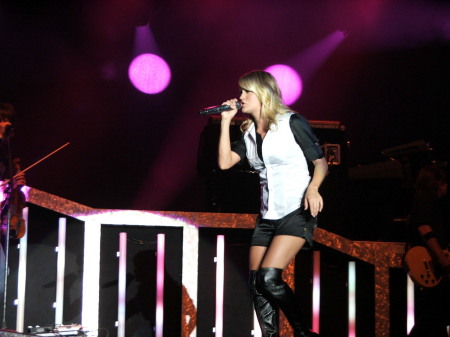 MY SHOT OF CARRIE UNDERWOOD