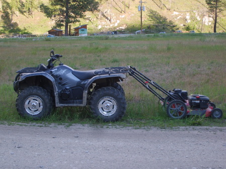 Montana 4X4 ridding mower