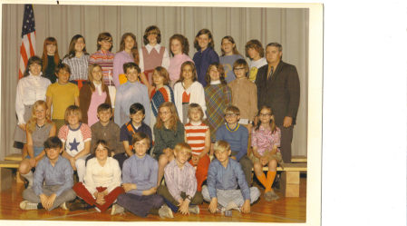 class of 1972 Mrs. Stophangs 6th grade class