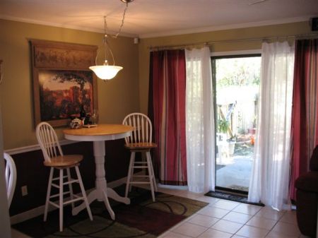 Beach Condo Dinning Room