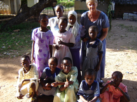 Joanne & Takaungu girls