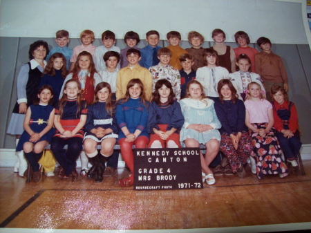 Pauline Young's Classmates profile album