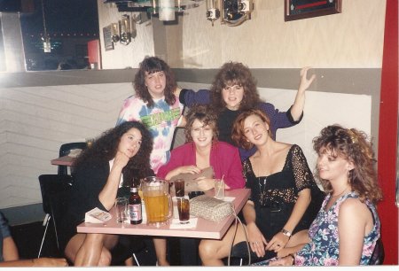 Wednesday Night at Drinks Saloon!! 1990