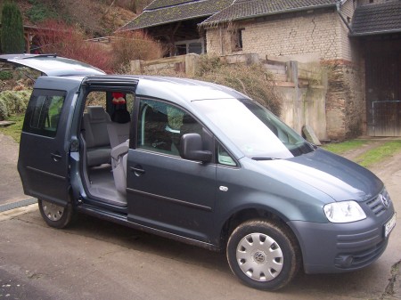 Volkswagen Caddy-2005