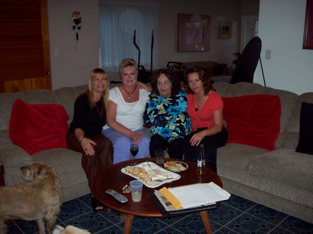 Teri, Patti, Aunt Shirly, me and Myrtle doggy