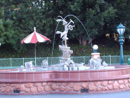 Roger Rabbit Fountain in Toon Town
