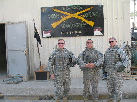 hanging with my boss in Baghdad 2009