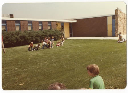 1977 kindergarden field day 01