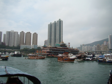 HONG KONG HARBOR AND SKY LINE