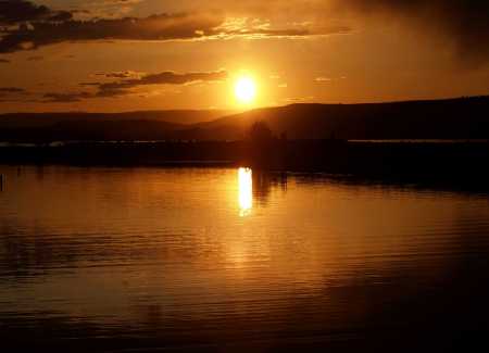 Columbia River Sunset-Oregon 2010