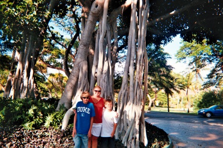 Me and the boys in Hawaii ('07).